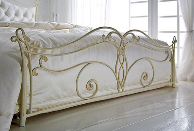 Кованая кровать Венеция